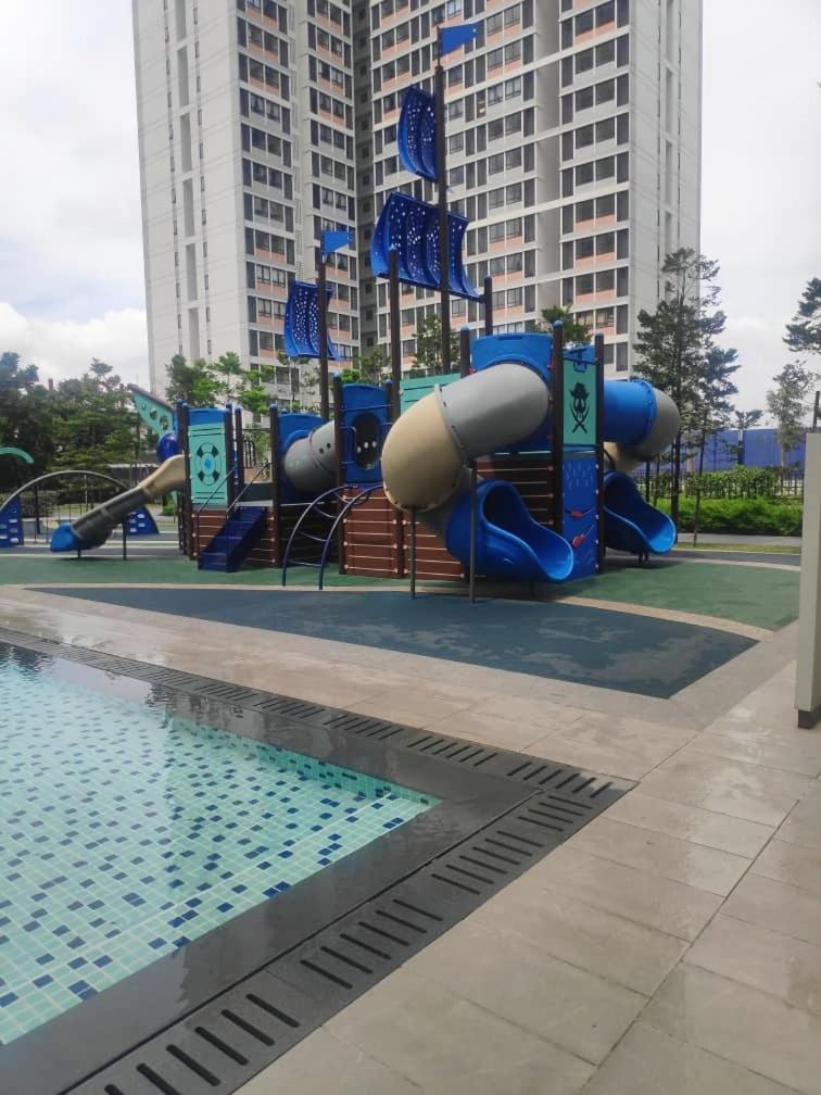Happy Family Horizon Suite - Near Xiamen-Klia Netflix Kampong Melot Exteriér fotografie
